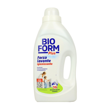 BIOFORM PLUS DETERSIVO IGIENIZZANTE LIQUIDO BUCATO LAVATRICE OLIO ESSENZIALE DI BERGAMOTTO 36 LAVAGGI 1625 ML.
