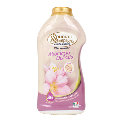 SPUMA DI SCIAMPAGNA AMMORBIDENTE CONCENTRATO ABBRACCIO DELICATO 36 LAVAGGI 720 ML